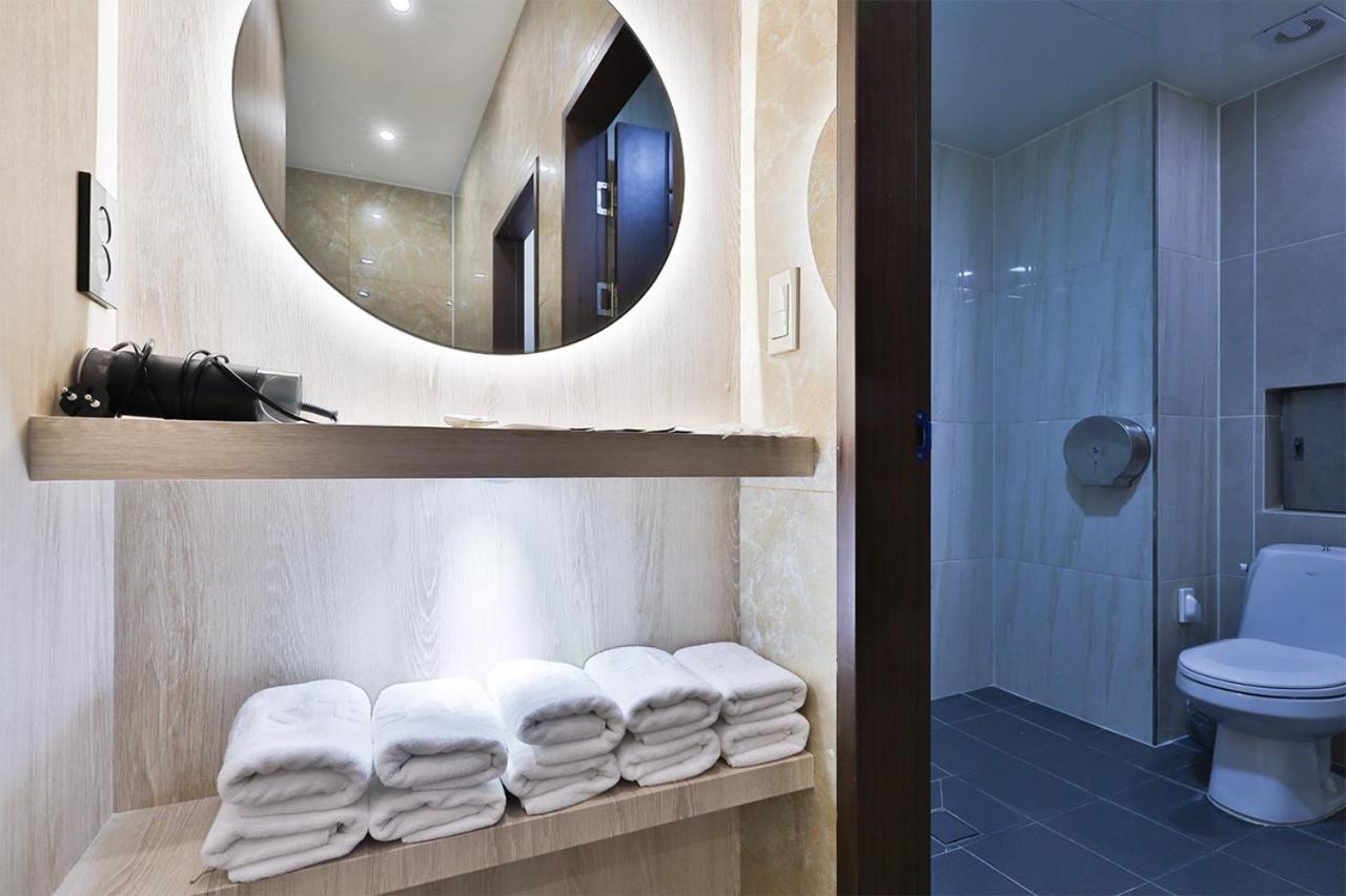 בוסאן Seomyeon Ib Hotel מראה חיצוני תמונה