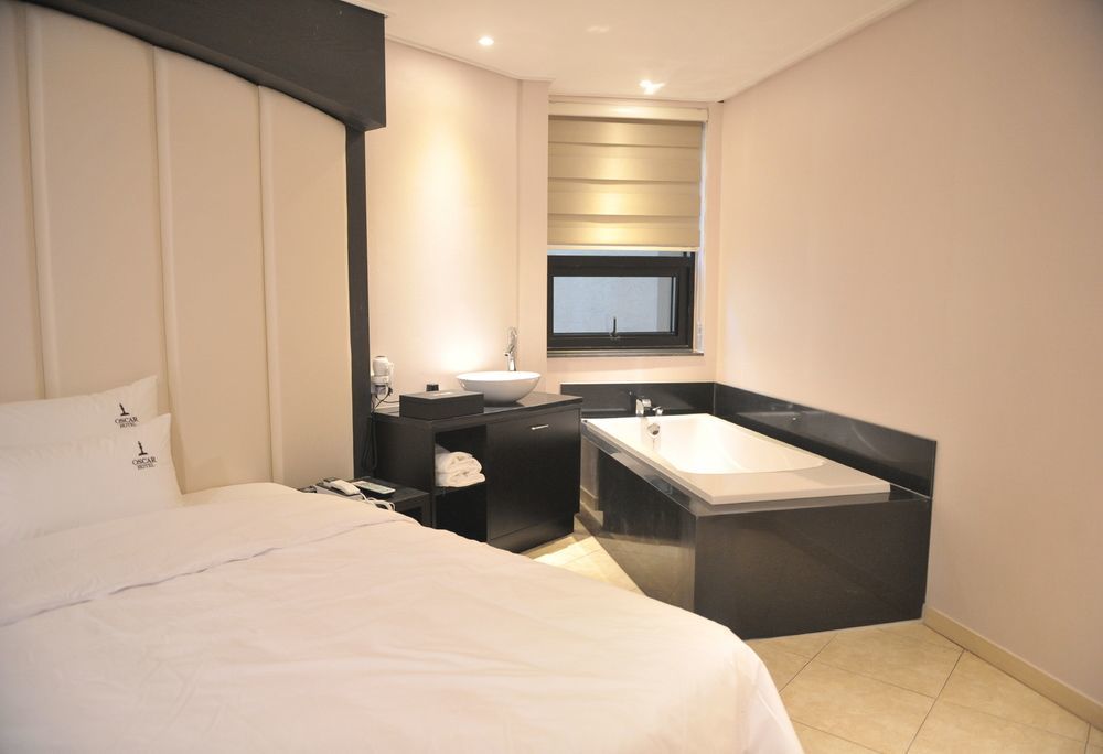 בוסאן Seomyeon Ib Hotel מראה חיצוני תמונה